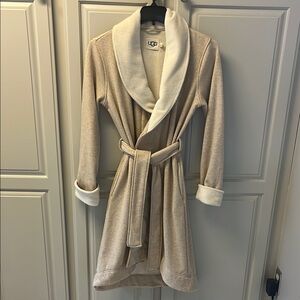 Ugg bathrobe